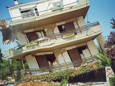 Δεν χορηγούν δάνεια σε σεισμόπληκτους της Φωκίδας και Αιτ/νίας