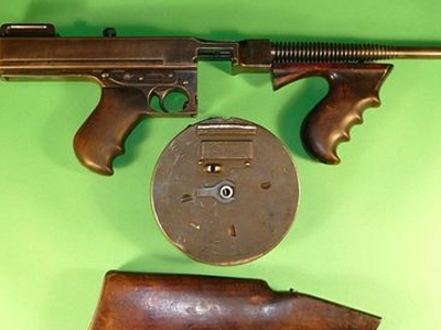 Ανώνυμος συλλέκτης αγόρασε τα όπλα των Μπόνι και Κλάιντ