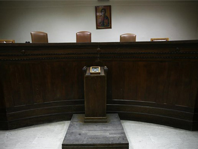 Δικαστική … ανταρσία!