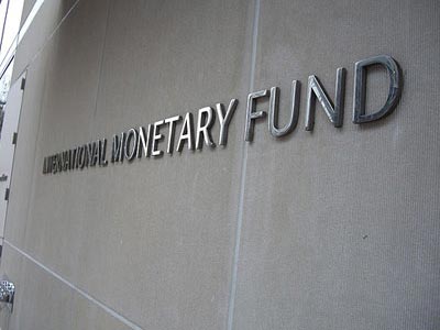 ΔΝΤ: «Μία και όχι τρεις δόσεις στην Ελλάδα»