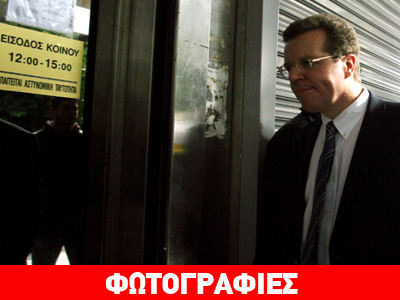 Σε εξέλιξη η συνάντηση Στουρνάρα – Τρόικας