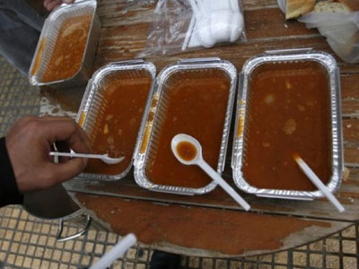 Δημοτικό εστιατόριο διεκδικεί η «Κοινωνική Κουζίνα Χανίων»