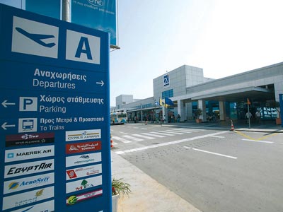 Πουλάει τη συμμετοχή της στο «Ελ. Βενιζέλος» η Hochtief
