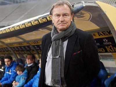 «Η χώρα προδόθηκε από τους πλουσίους και τους πολιτικούς»