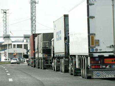 Το Κόσοβο ήρε το εμπάργκο στην ΠΓΔΜ