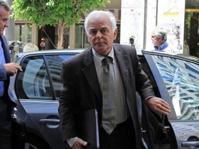 Επαφές Μανιτάκη με αντιπροσωπεία του ΠΑΣΟΚ