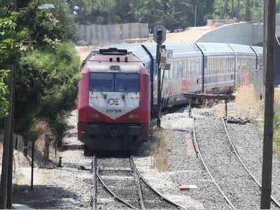 Σέρρες: Σύγκρουση τρένου με Ι.Χ.