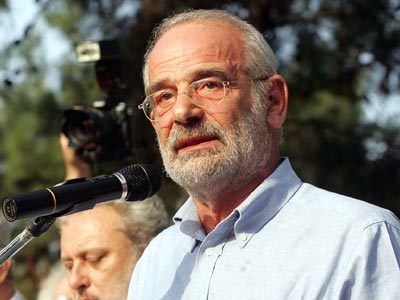 Ετοιμάζει κόμμα ο Αλαβάνος Ετοιμάζει κόμμα ο Αλαβάνος