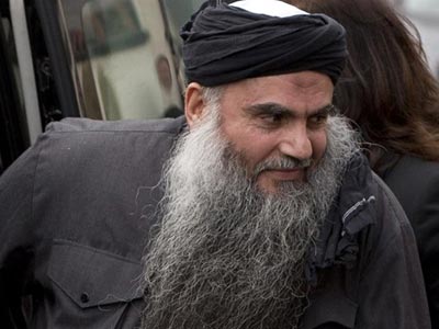 Κατηγορίες για τρομοκρατία απαγγέλθηκαν στον Κατάντα