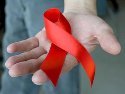 Ανασκευάζει ο ΠΟΥ για τα περί AIDS