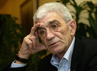 «Μια χούφτα παλιάτσων η Χρυσή Αυγή»