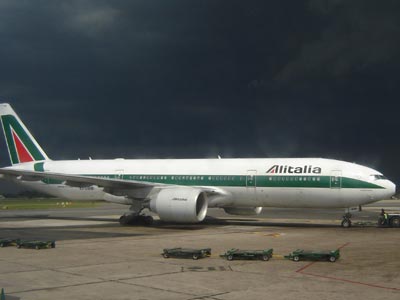 Στα πρόθυρα χρεοκοπίας η Alitalia