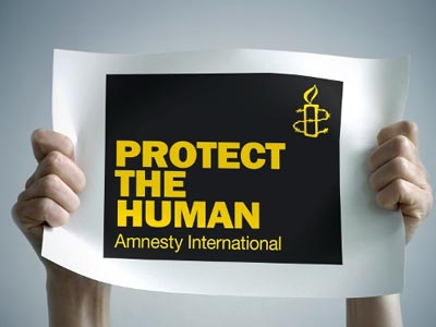 Τέλος στην εξτρεμιστική βία ζητεί η Διεθνής Αμνηστία