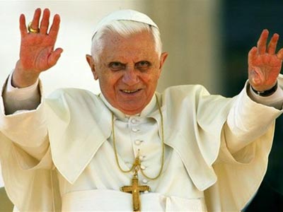 Τι γράφει ο Πάπας στο πρώτο του tweet