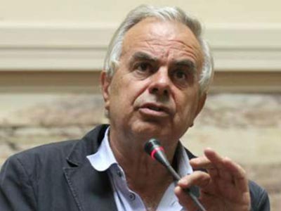 Από τα Κέιμαν στα Νέα Στύρα