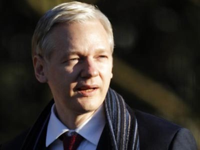WikiLeaks: «Να μην εκδοθεί στις ΗΠΑ ο Ασάνζ»