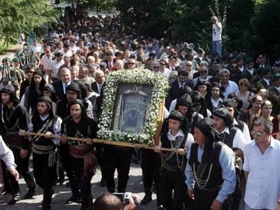 Πού θα βρίσκονται οι πολιτικοί αρχηγοί τον Δεκαπενταύγουστο