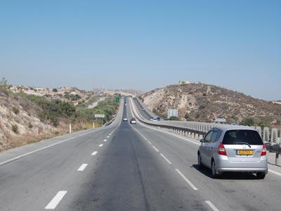 Επικίνδυνες βλάβες σε ολοκαίνουργια αυτοκίνητα