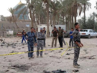 Εννέα νεκροί και τριάντα τραυματίες σε βομβιστικές επιθέσεις στη Βαγδάτη