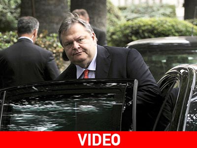 Βόλτα με «κλεμμένο» αμάξι ο Βενιζέλος