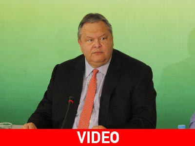 Ομιλία Βενιζέλου με αιχμές