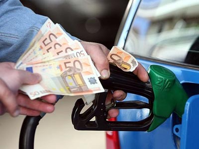 Στα ύψη η τιμή της βενζίνης στην Ιταλία