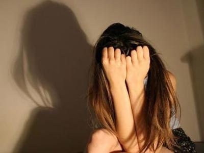 Βίαζε και απειλούσε επί έναν χρόνο 14χρονη στην Κω!