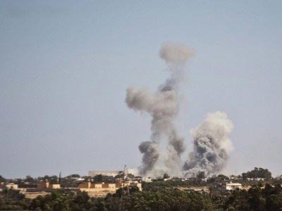 Αεροσκάφη βομβάρδισαν προάστια της Δαμασκού