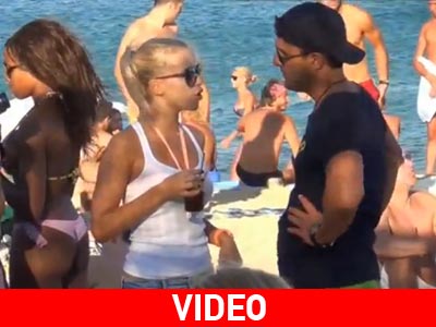 Η Νάντια Μπουλέ στο πάρτι του David Morales