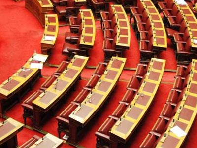 Φίλη η αριστερά, φιλτάτη δε η… θεσούλα