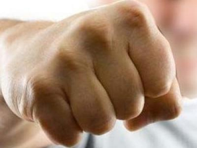 Τον ξυλοκόπησαν επειδή… δεν μπόρεσαν να τον ληστέψουν!