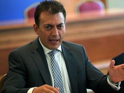 «Δεν θα περικοπούν οι συντάξεις»