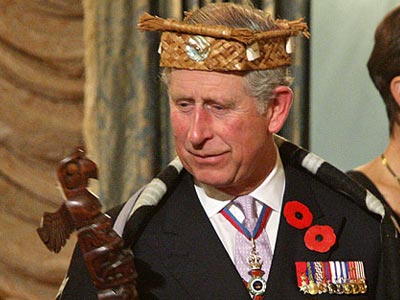 Ο Κάρολος δεν βιάζεται να γίνει βασιλιάς