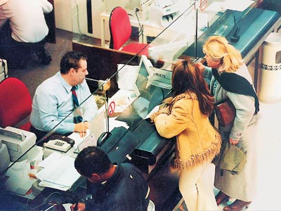 Αυξήθηκαν τα «κόκκινα» δάνεια