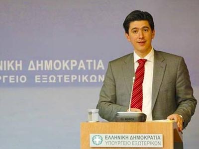 Διαψεύδει το ΥΠΕΞ δημοσιεύματα για «ελαστικότητα» απέναντι στα Σκόπια