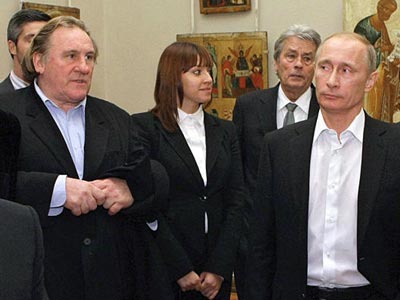 Σαρκαστικά σχόλια στον Ντεπαρντιέ για τα εγκώμια στον Πούτιν