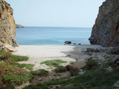 Η διάβρωση «τρώει» τις ακτές στην Κρήτη