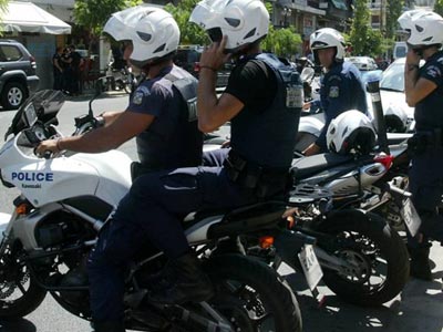 Δύο σοβαρά τραυματίες σε αστυνομική καταδίωξη