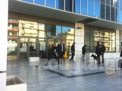 Εκκενώθηκε το Εφετείο λόγω τηλεφωνήματος για βόμβα