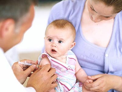 Δωρεάν εμβολιασμοί και εξετάσεις σε παιδιά ανασφάλιστων