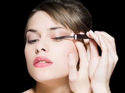 Τι μάτια έχεις, για να σου πω πώς θα βάλεις το eyeliner!