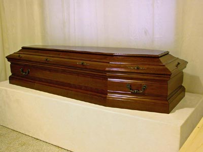 Έκρυβαν τα ναρκωτικά σε… φέρετρο!