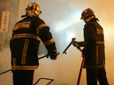 Φωτιά σε αυτοκίνητο στο Υπουργείο Εξωτερικών