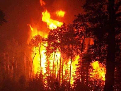 Ύποπτες πυρκαγιές σε απόσταση αναπνοής