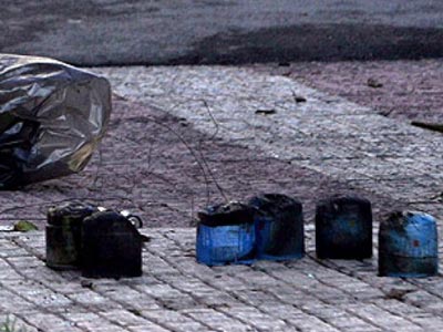 Γκαζάκια έξω από τα πρώην γραφεία της Ένωσης Κυπρίων στη Θεσσαλονίκη