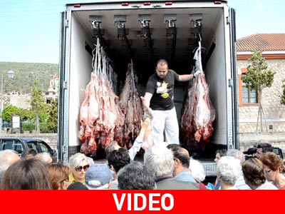 Πάνω από 200 αρνιά μοίρασε ο Γκλέτσος