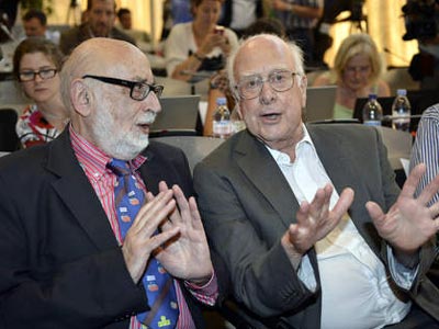 Έγκλερ και Χιγκς κέρδισαν το Νόμπελ Φυσικής για το «σωματίδιο του Θεού»