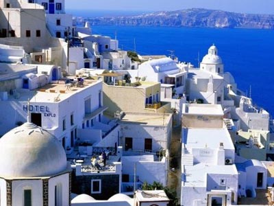 Αιματηρή συμπλοκή στη Σαντορίνη