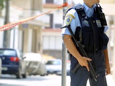 Άνδρας βρέθηκε δολοφονημένος στο σπίτι του