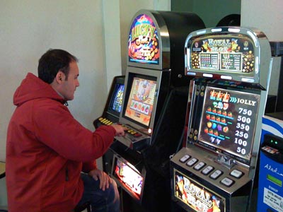 «Τέλος στην τρέλα» στην Αλβανία